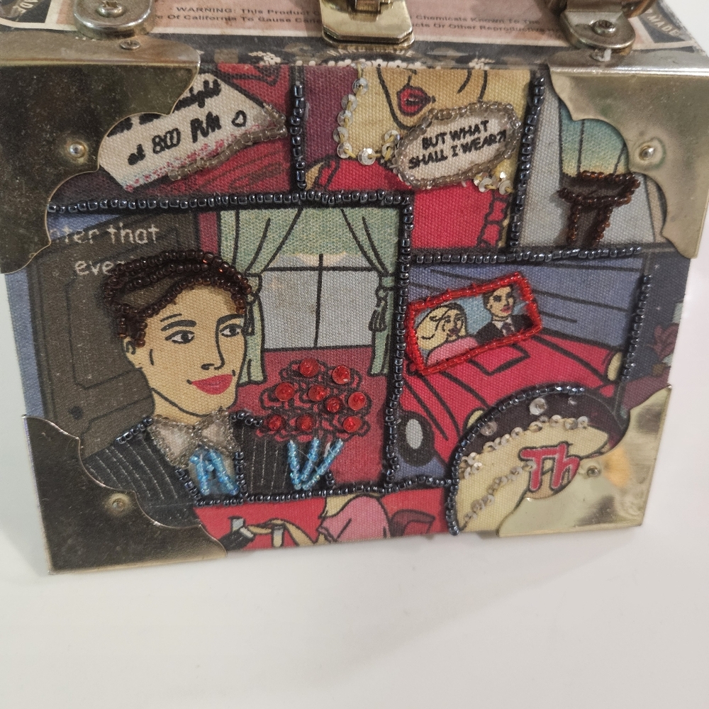 Handmade Unique Purse Romantic Comic Cigar Box Purse - Picture 13 of 16